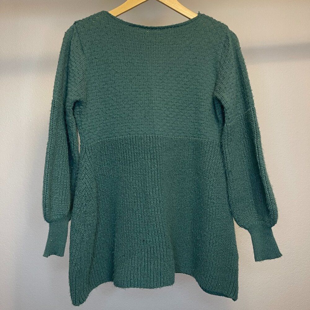 Women's Crew Neck Knit Sweater in Deep Teal